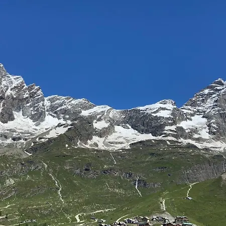 Апартаменты Delle Marmotte Cir N 0012 Брей-Червиния